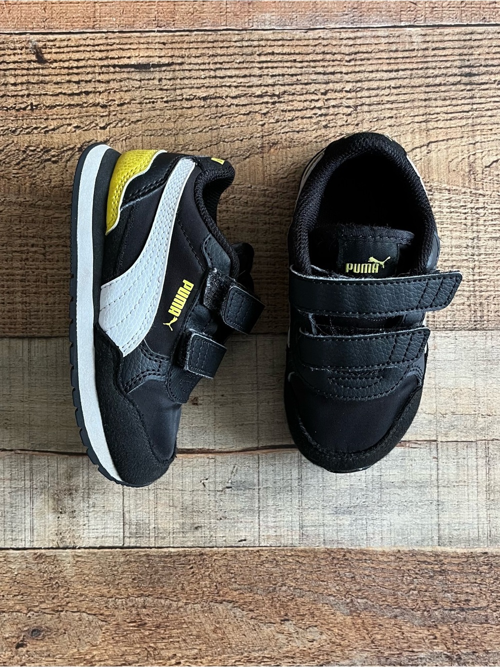 Puma Kids Velcro Sneakers Sz 7C
